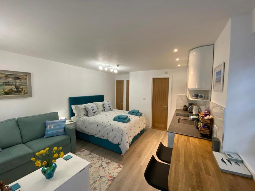 Sweet Caroline - Luxury Studio Stone'S Throw From Mousehole Harbour Экстерьер фото