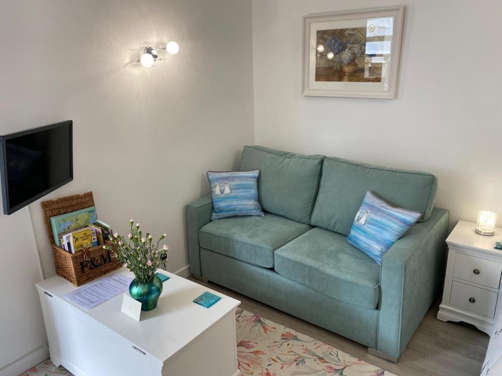 Sweet Caroline - Luxury Studio Stone'S Throw From Mousehole Harbour Экстерьер фото